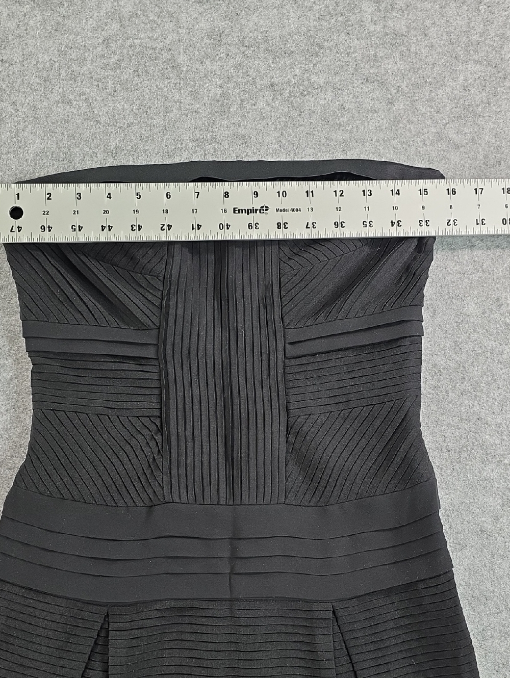Diane Von Furstenberg 100% Silk Strapless Black Pleated Bandage Dress - Picture 4 of 9